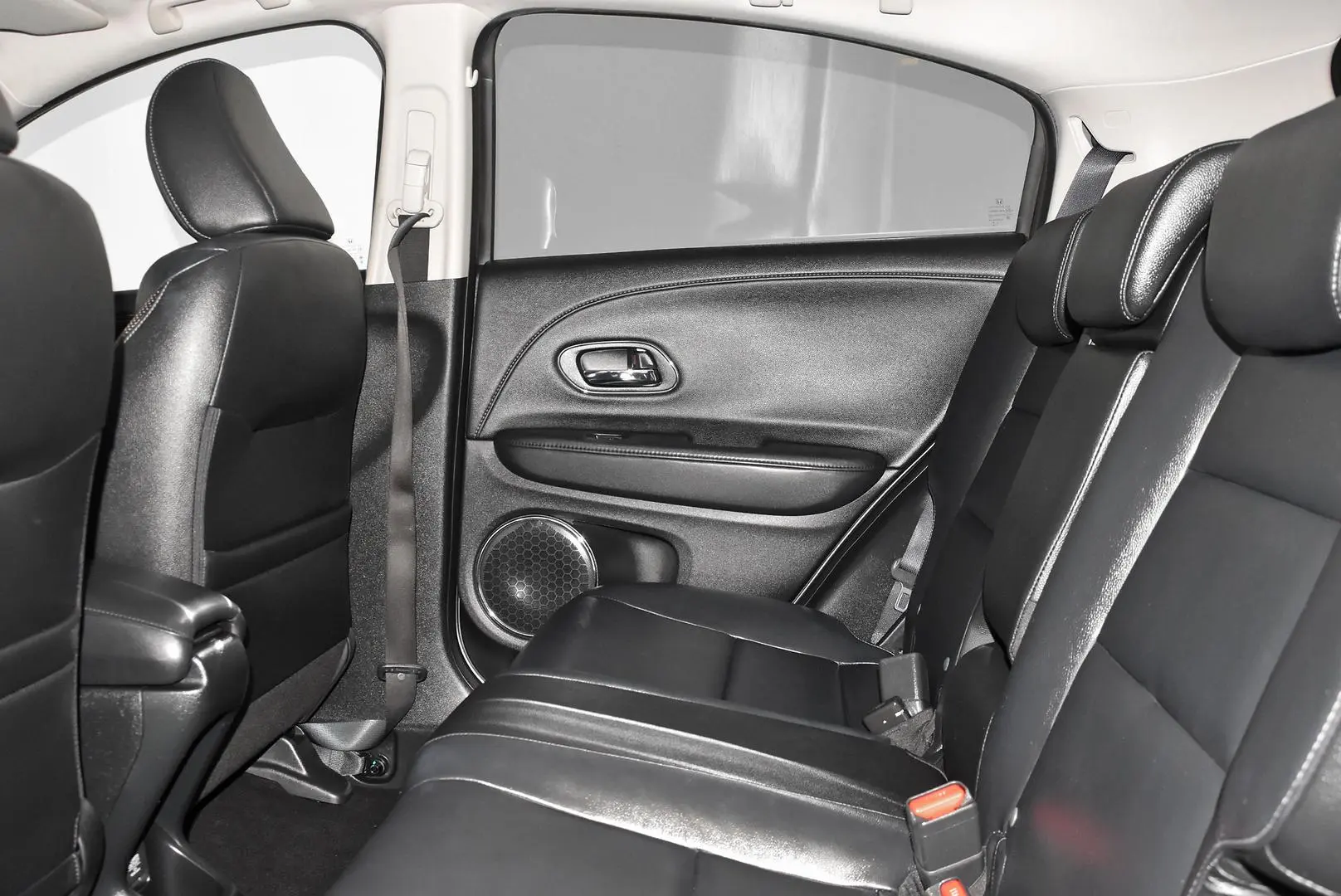 2016 Honda HR-V Gallery Image 18