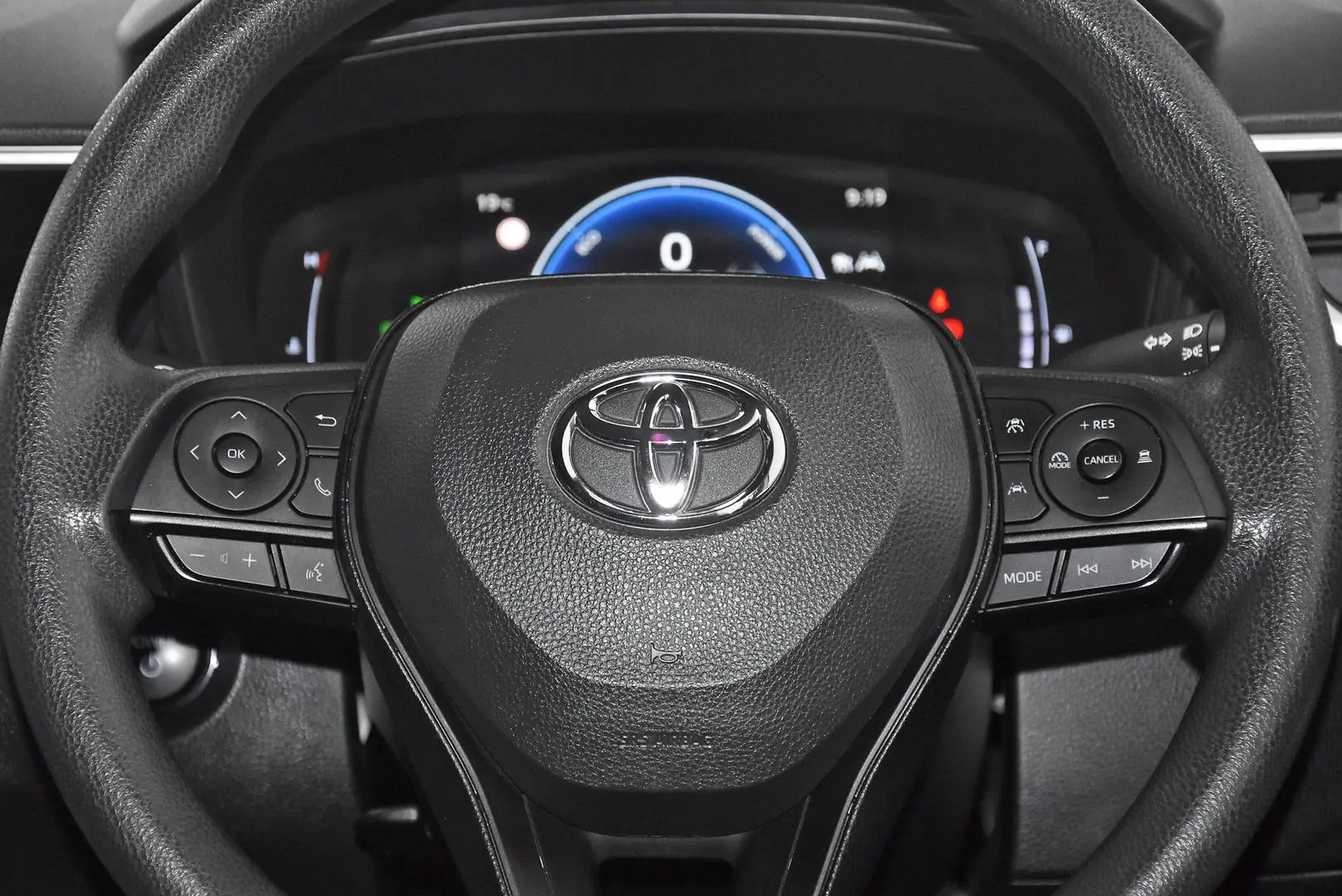 2024 Toyota Corolla Cross Gallery Image 16