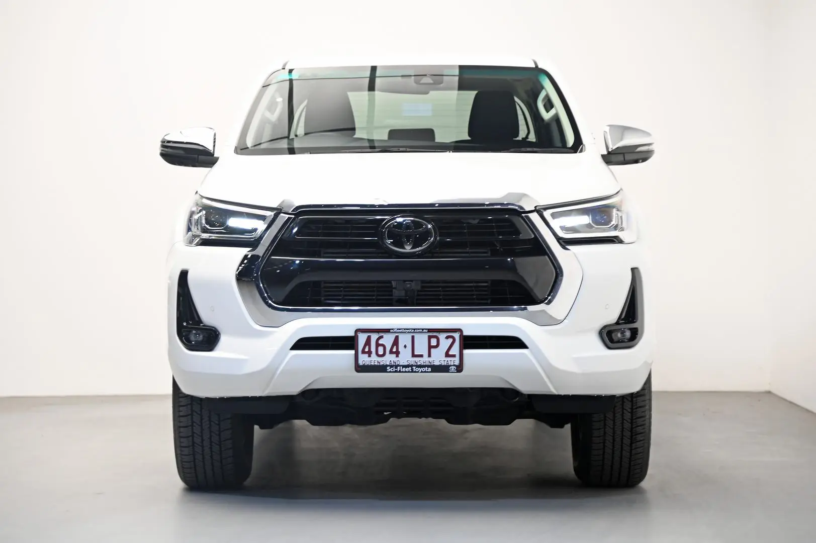 2023 Toyota Hilux Gallery Image 2