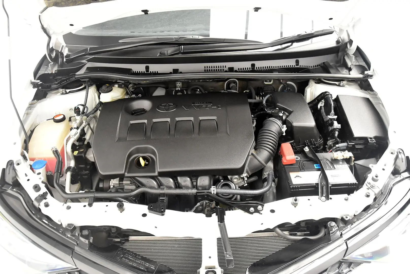 2016 Toyota Corolla Gallery Image 22