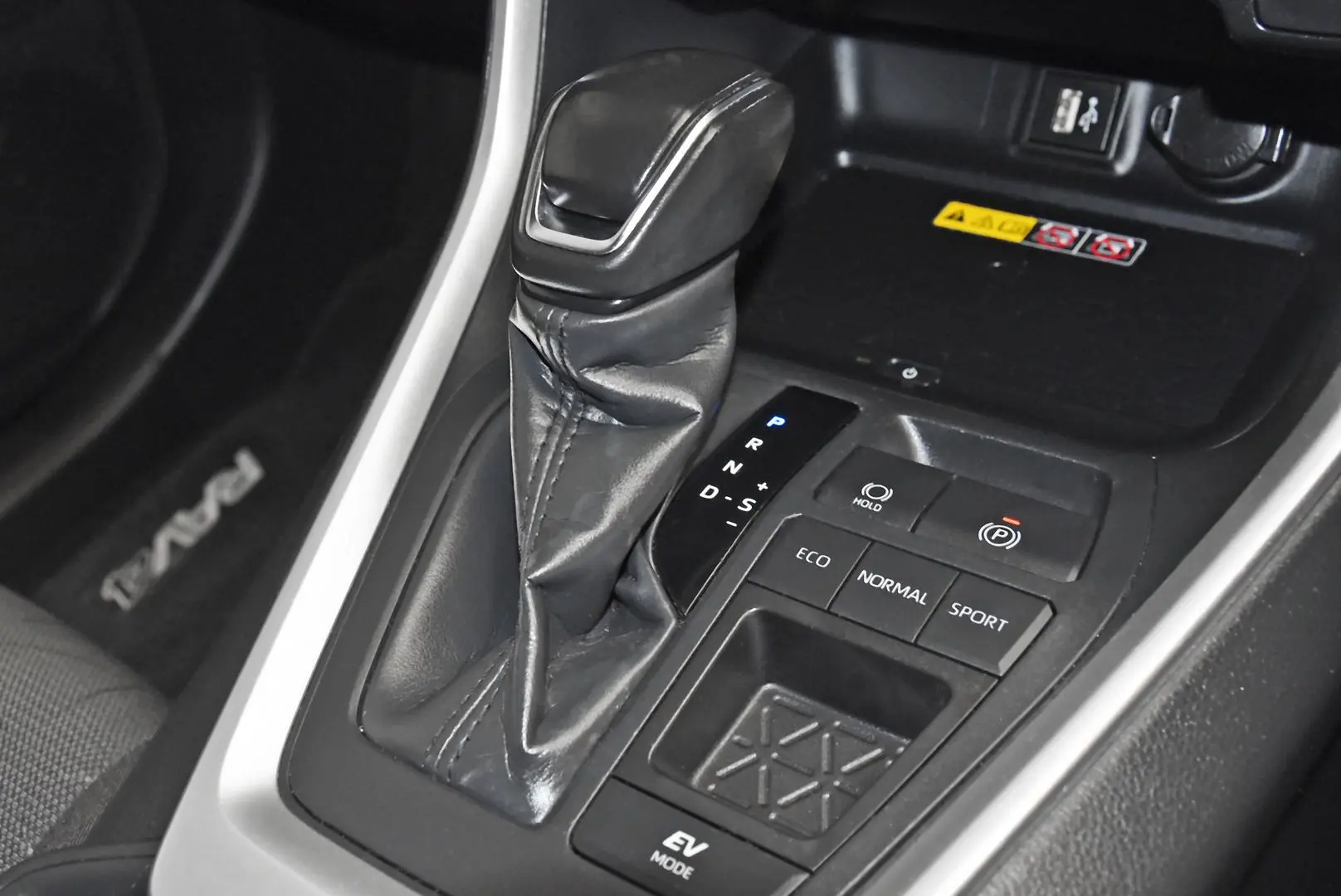 2023 Toyota RAV4 Gallery Image 14