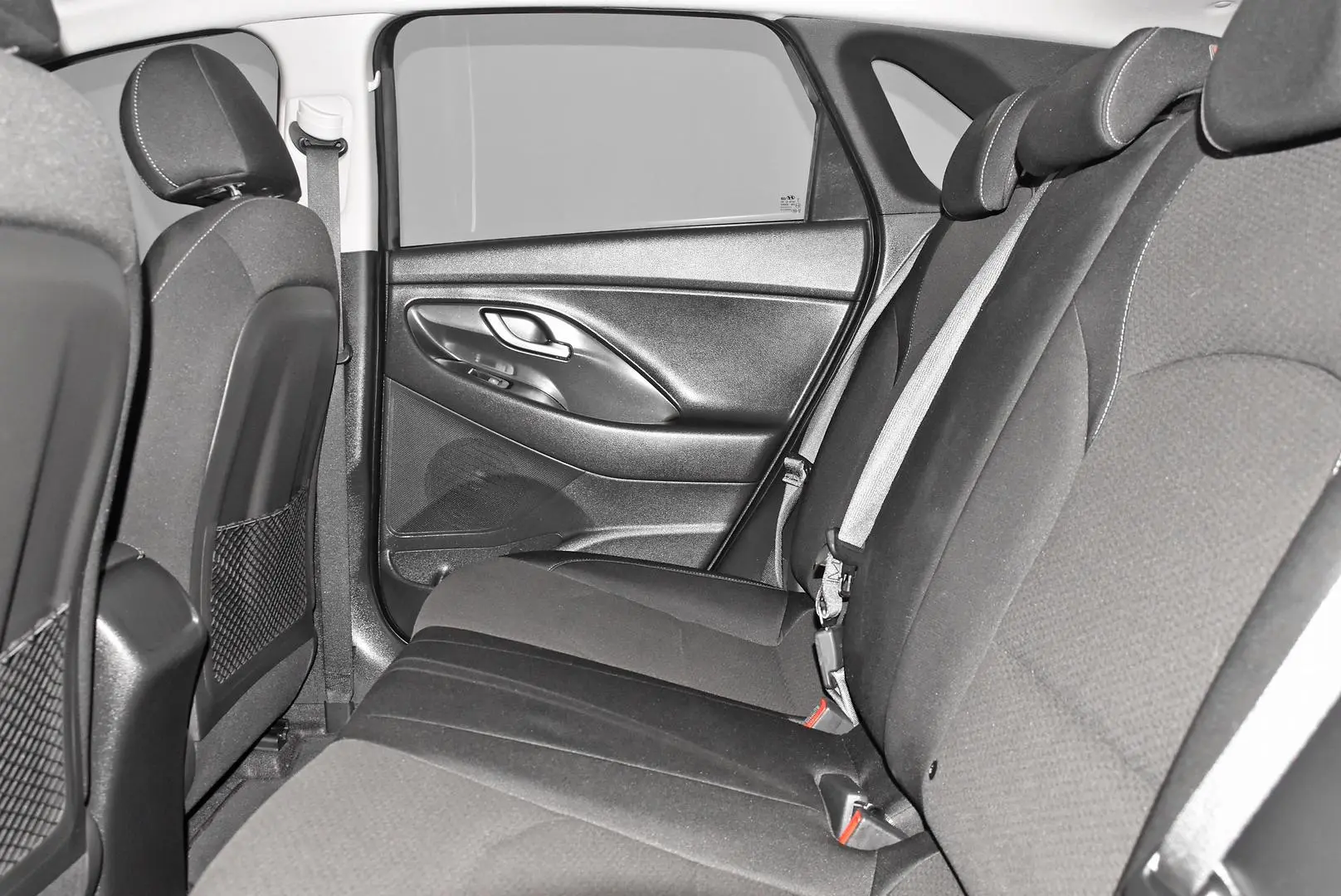 2018 Hyundai i30 Gallery Image 18