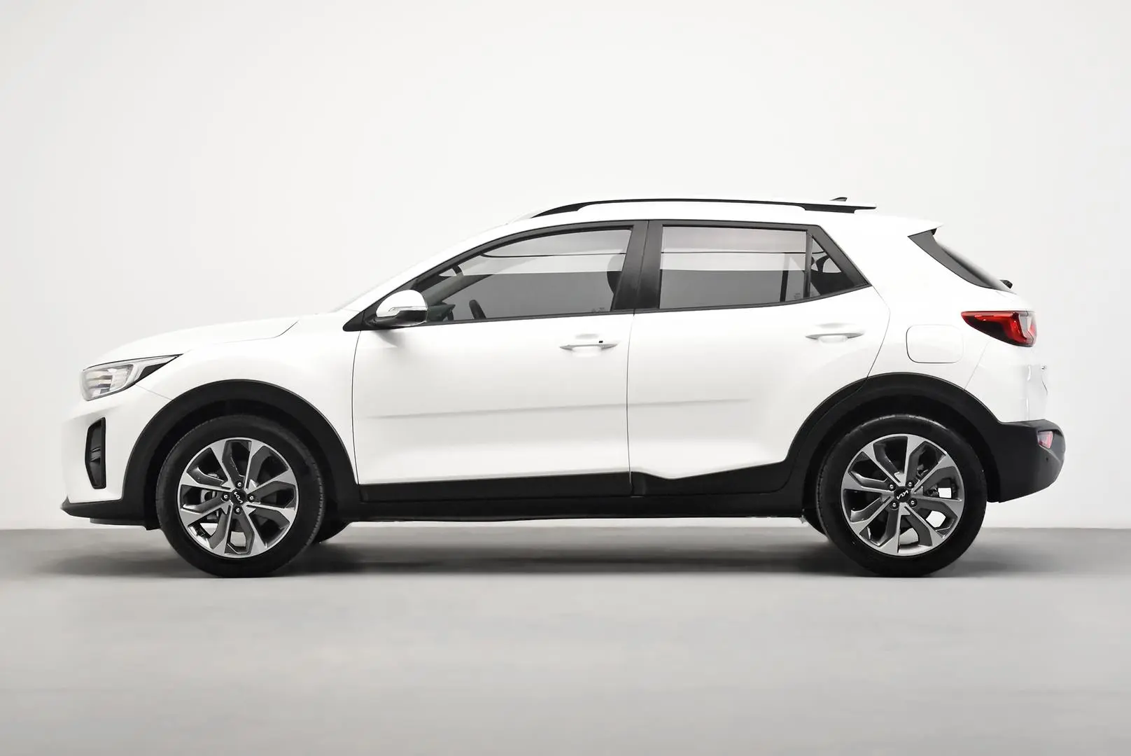 2022 Kia Stonic Gallery Image 4