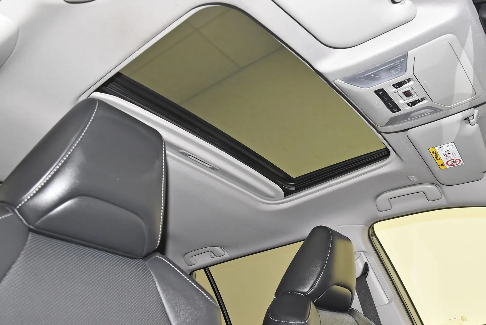 2022 Toyota RAV4 Gallery Image 20