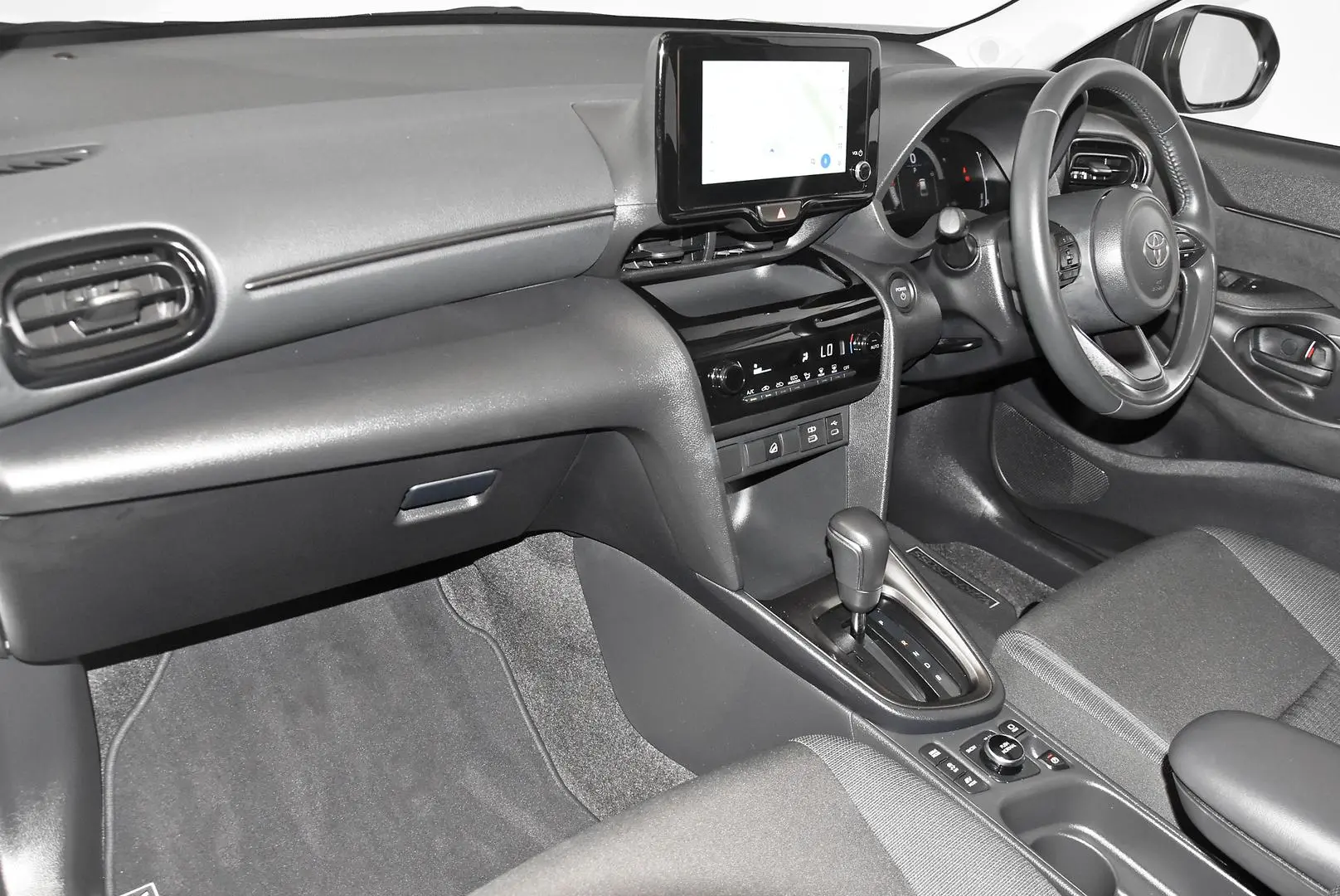 2025 Toyota Yaris Cross Gallery Image 18