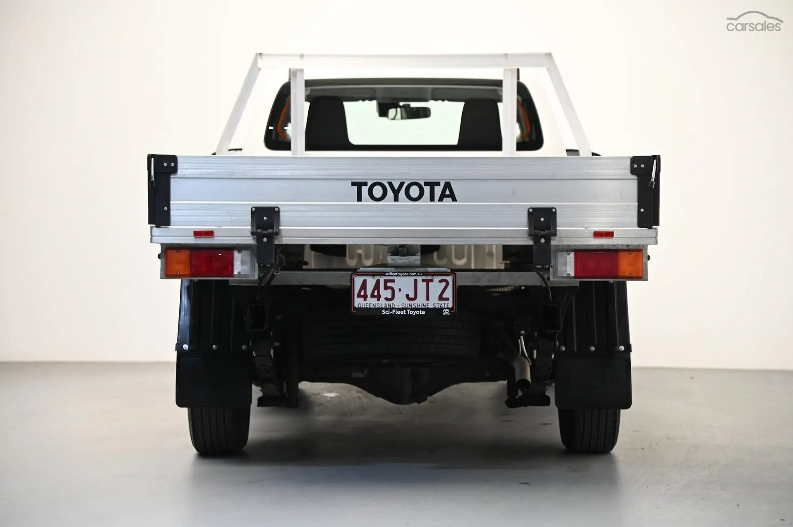 2022 Toyota Hilux Image 6