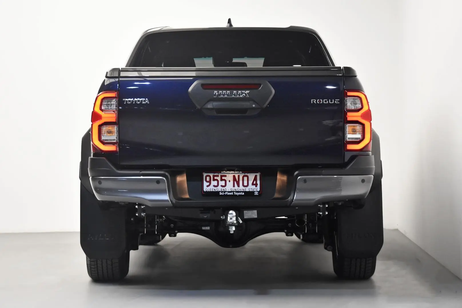 2025 Toyota Hilux Gallery Image 6