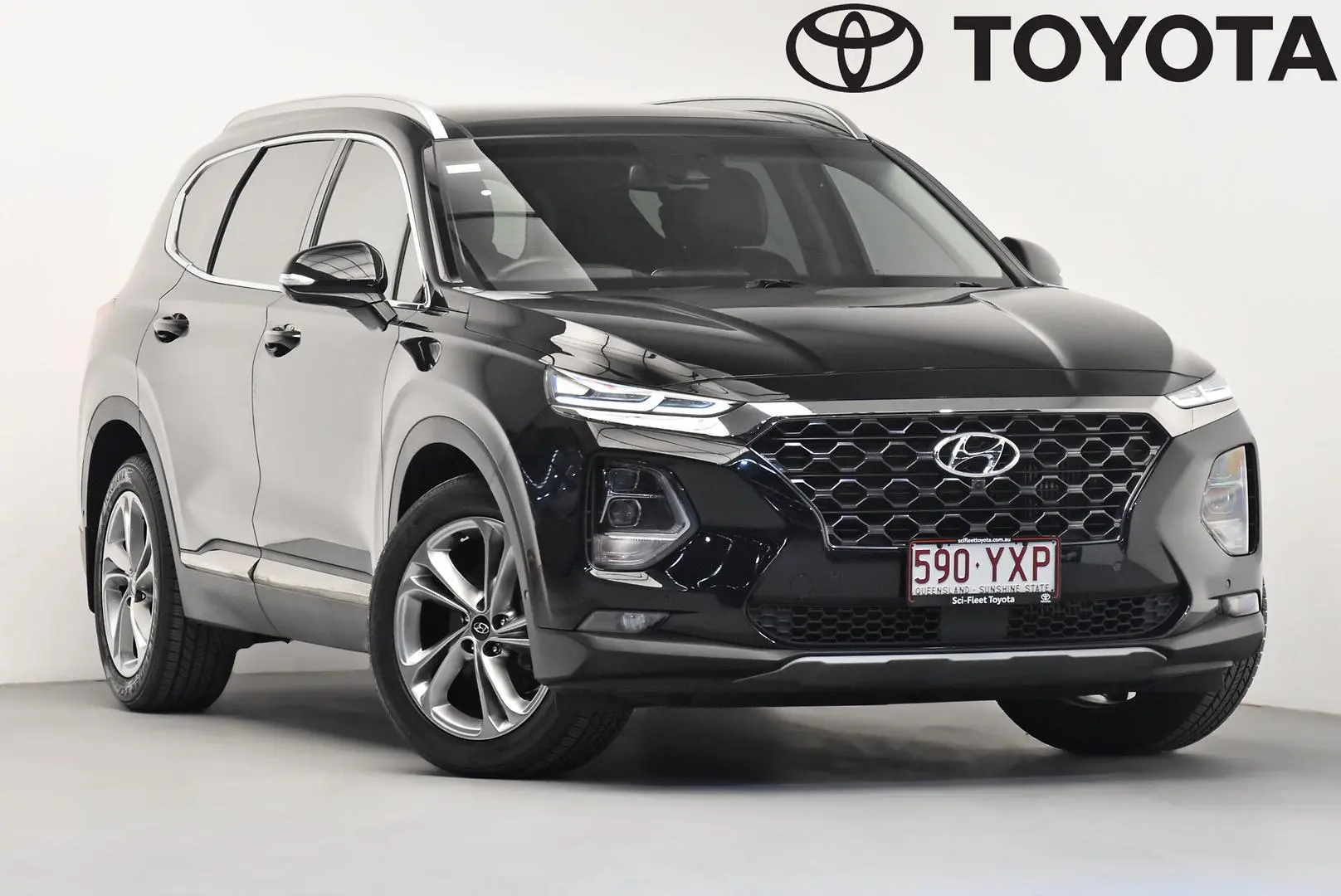 2018 Hyundai Santa Fe Gallery Image 1