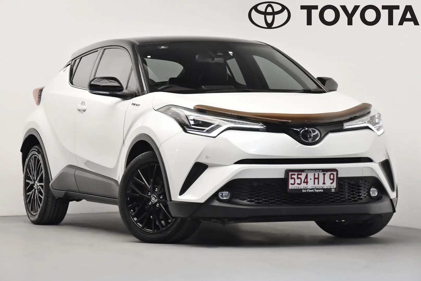 2018 Toyota C-HR Gallery Image 1