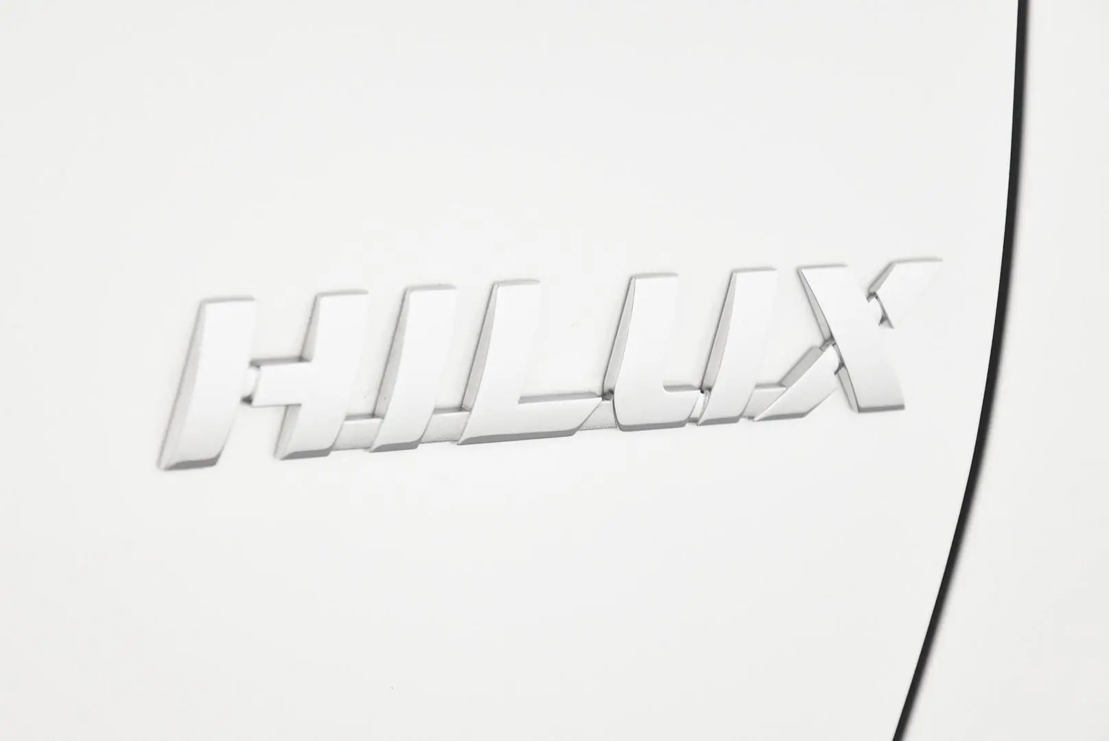 2024 Toyota Hilux Gallery Image 7