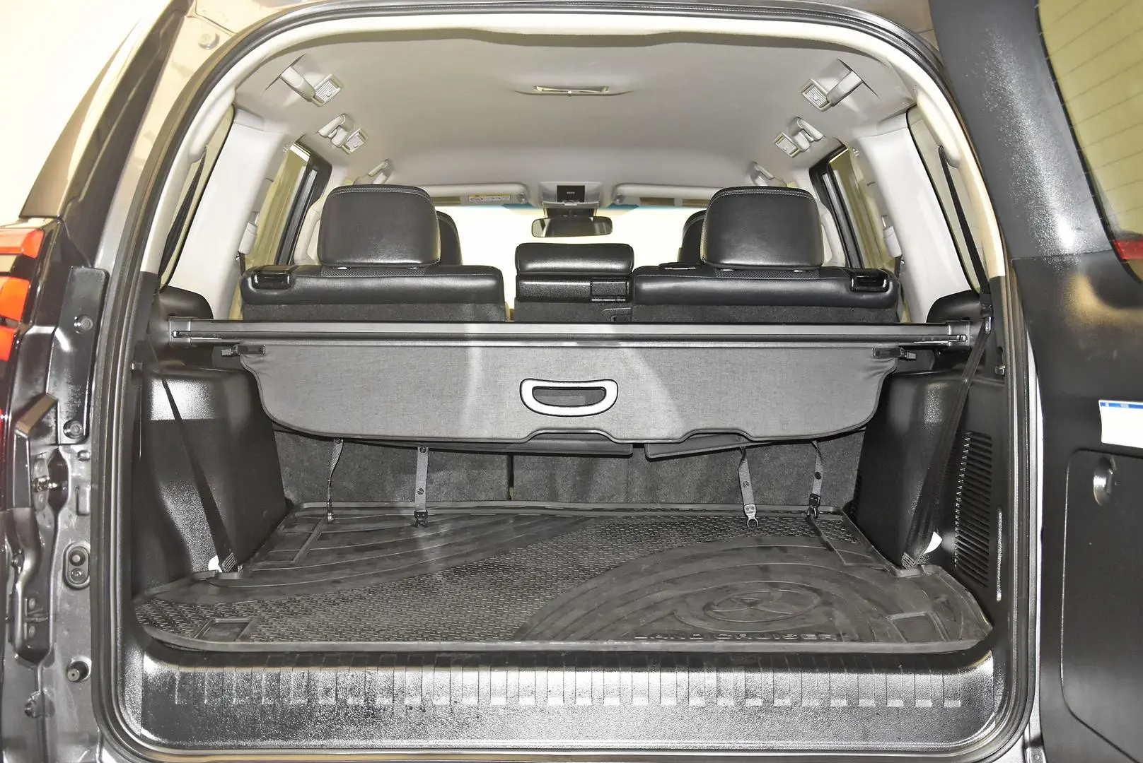 2018 Toyota Landcruiser Prado Gallery Image 19