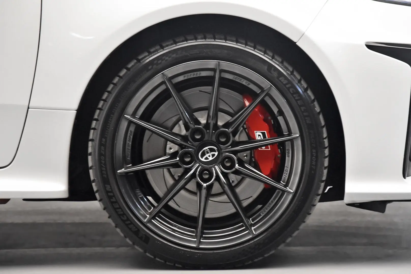 2022 Toyota Yaris Gallery Image 23