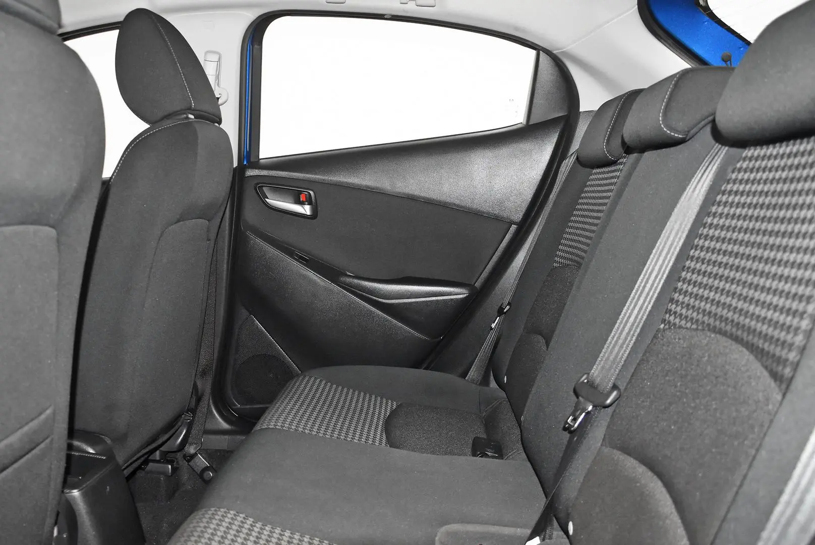 2017 Mazda 2 Gallery Image 18