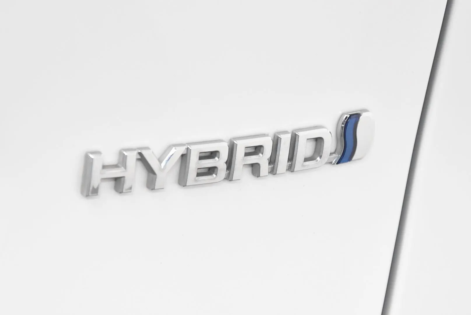 2020 Toyota RAV4 Gallery Image 8