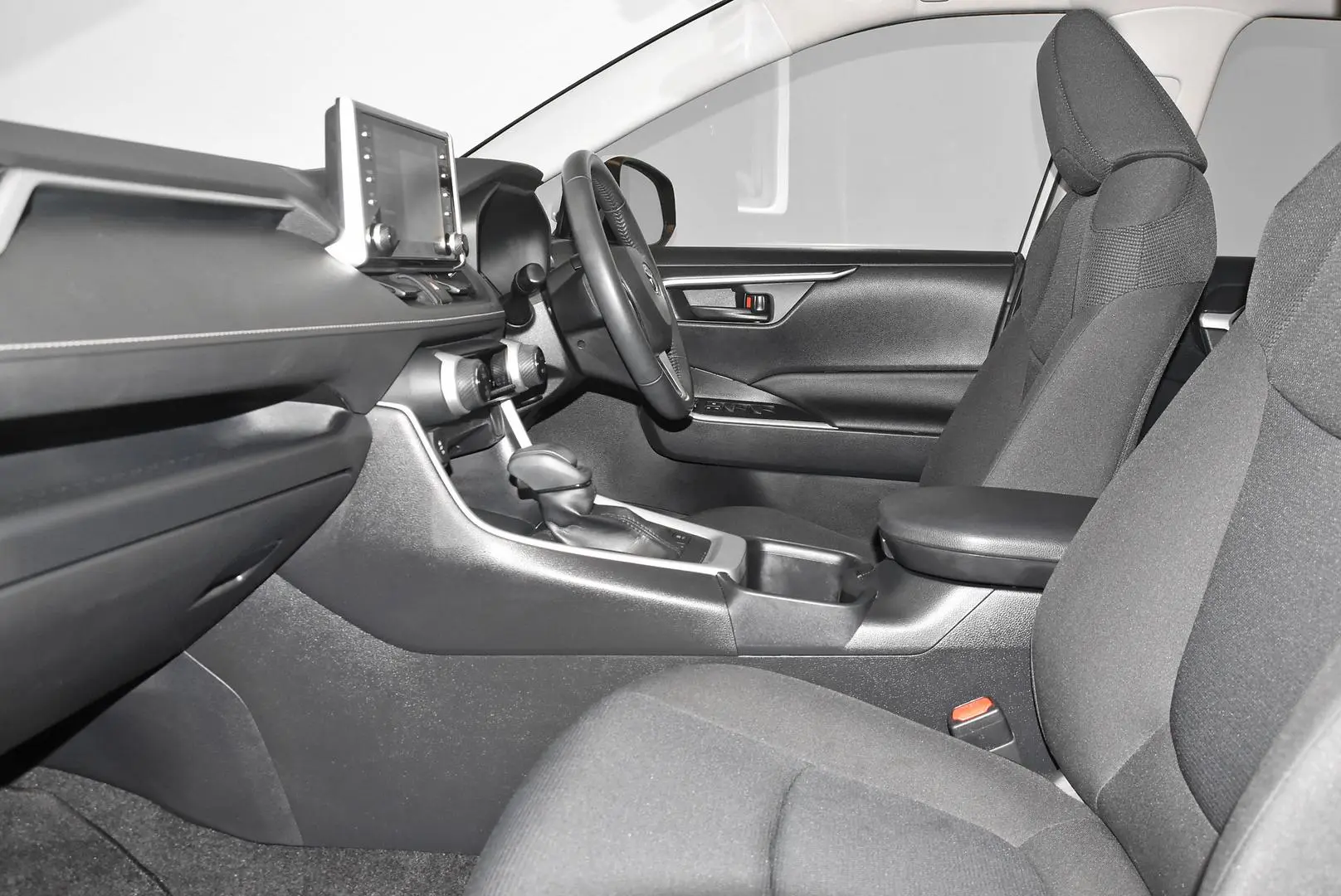 2022 Toyota RAV4 Gallery Image 18