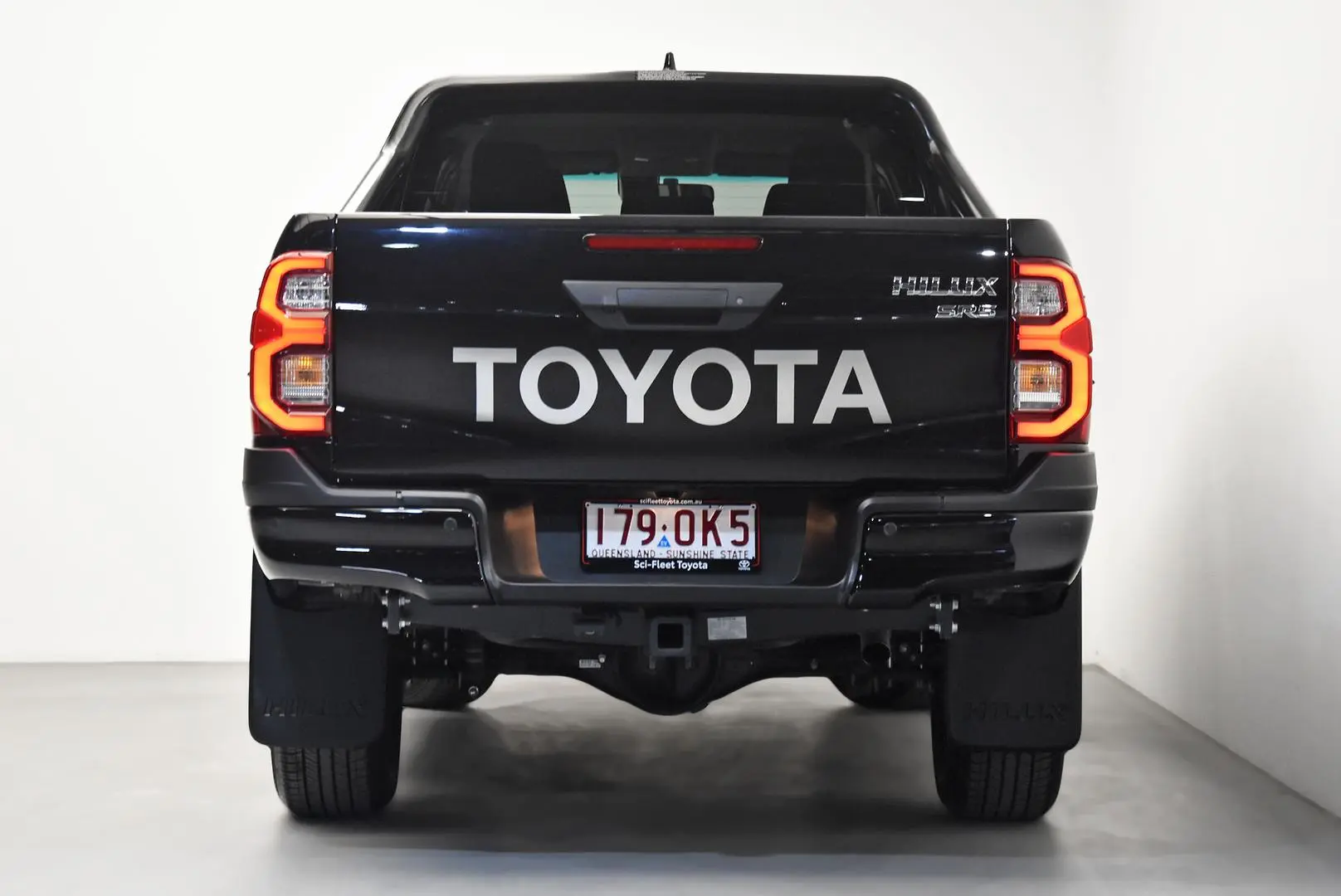 2025 Toyota Hilux Gallery Image 6
