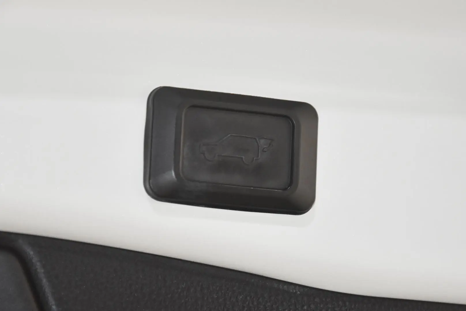 2021 Toyota RAV4 Gallery Image 23