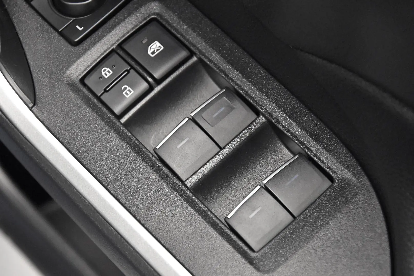 2024 Toyota RAV4 Gallery Image 10