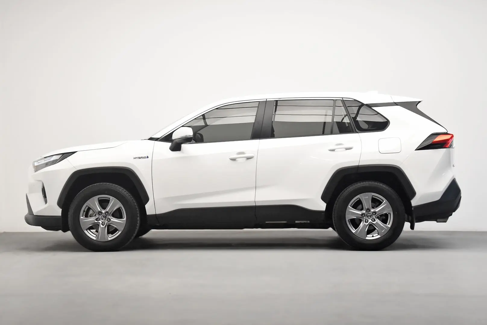 2024 Toyota RAV4 Gallery Image 4