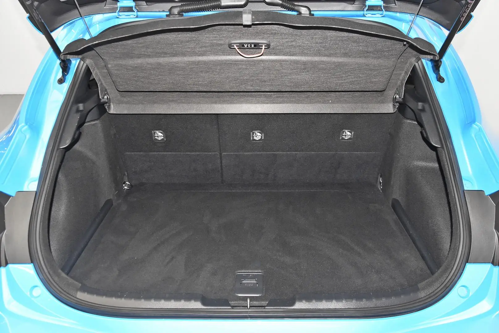 2018 Toyota Corolla Gallery Image 21