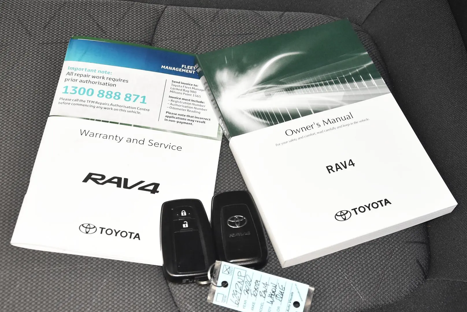 2020 Toyota RAV4 Gallery Image 19