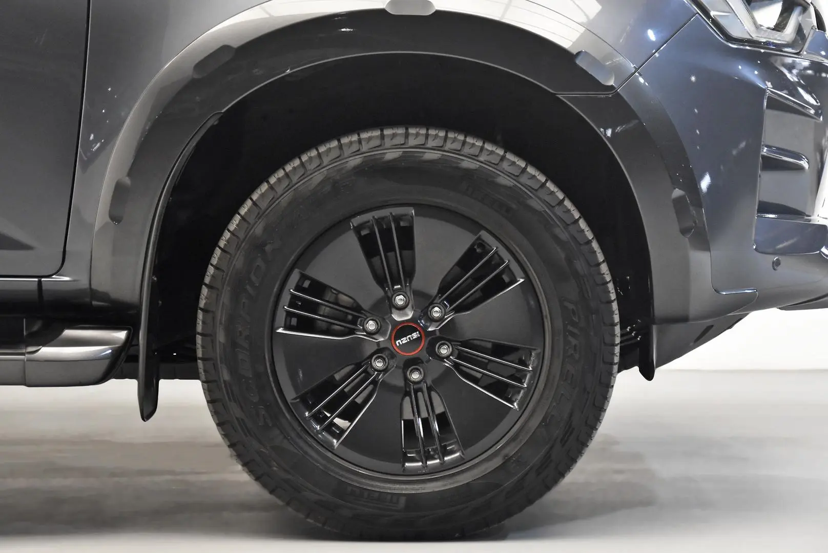 2021 Isuzu D-MAX Gallery Image 22
