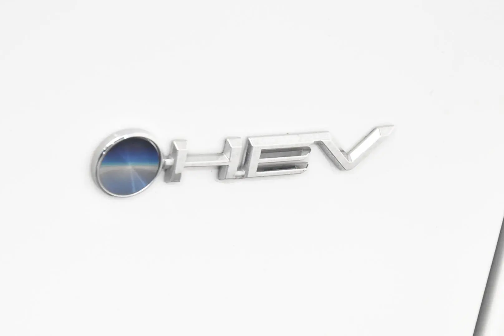 2024 Toyota RAV4 Gallery Image 8