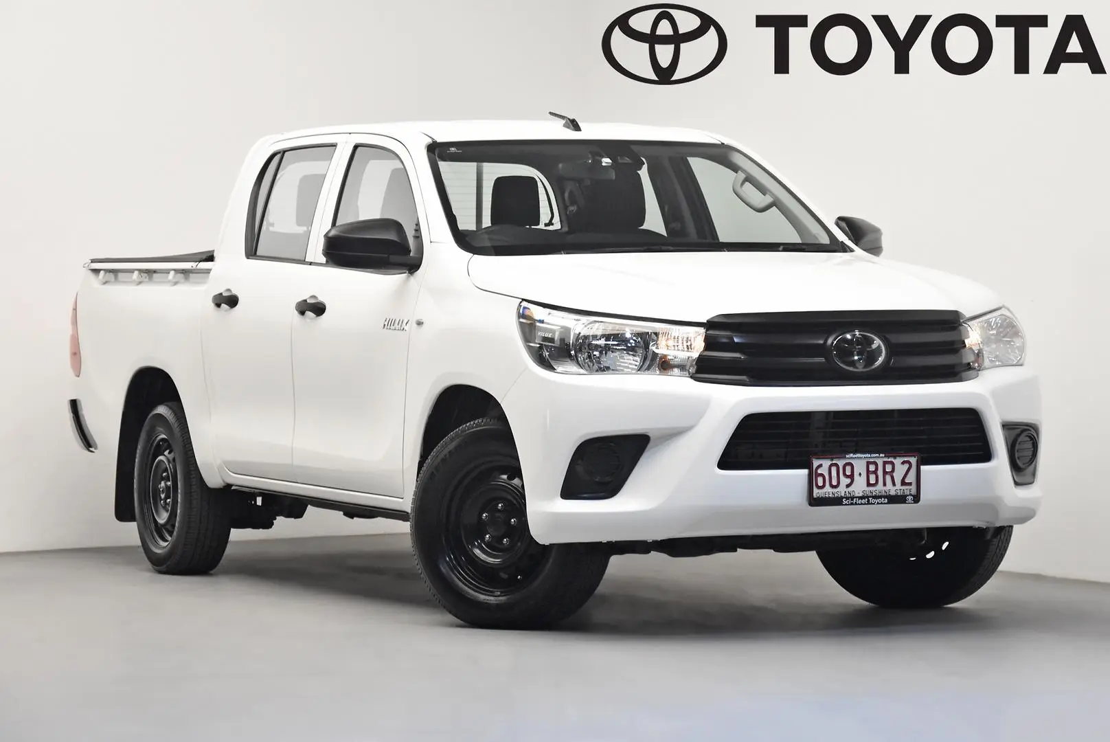 2020 Toyota Hilux Gallery Image 1