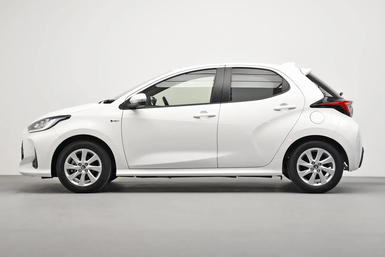 2024 Toyota Yaris Gallery Image 4