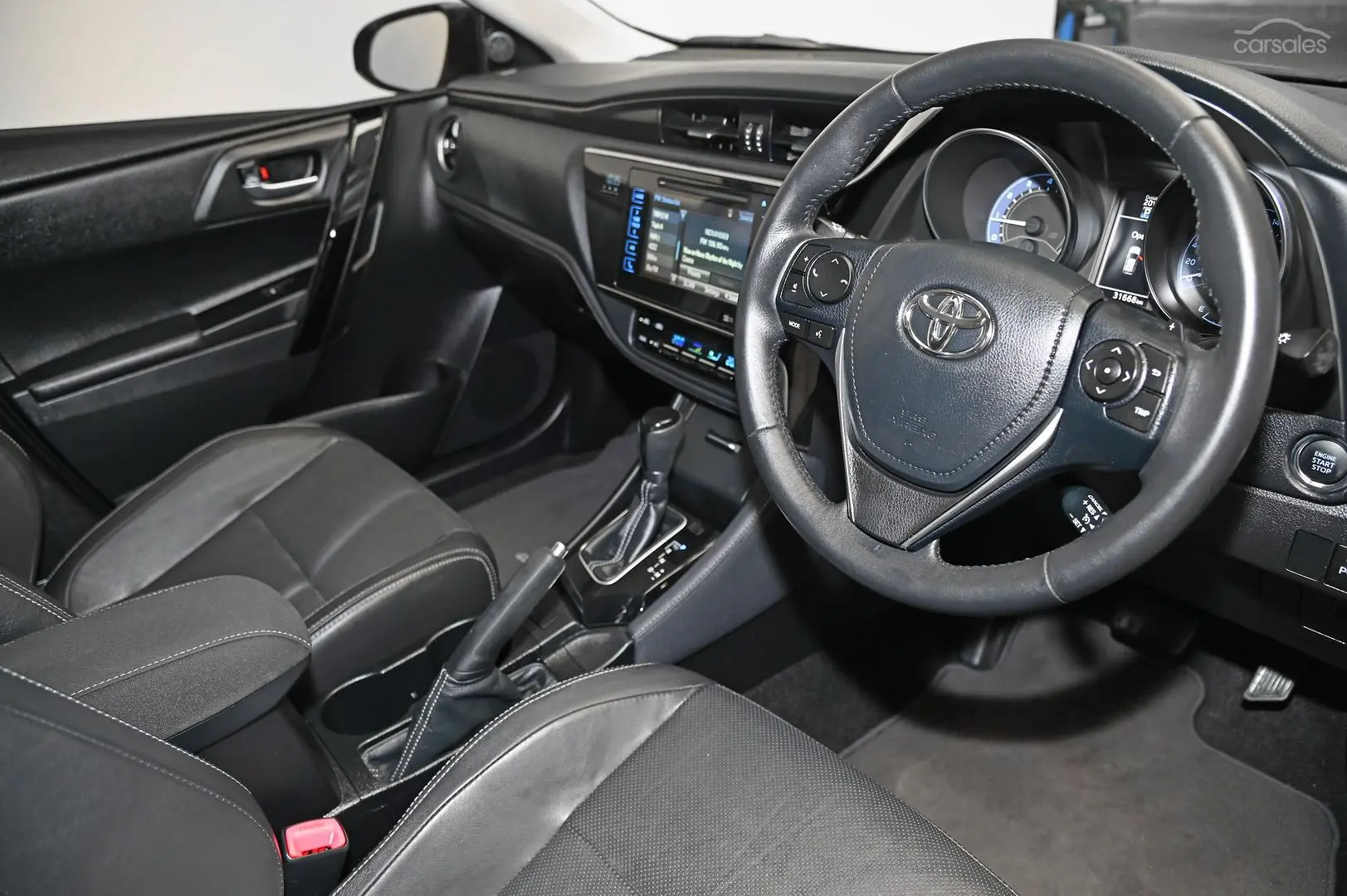 2016 Toyota Corolla Image 8