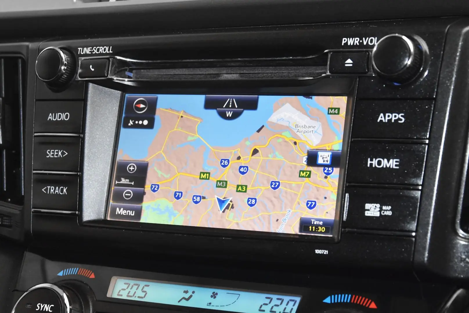 2017 Toyota RAV4 Gallery Image 11