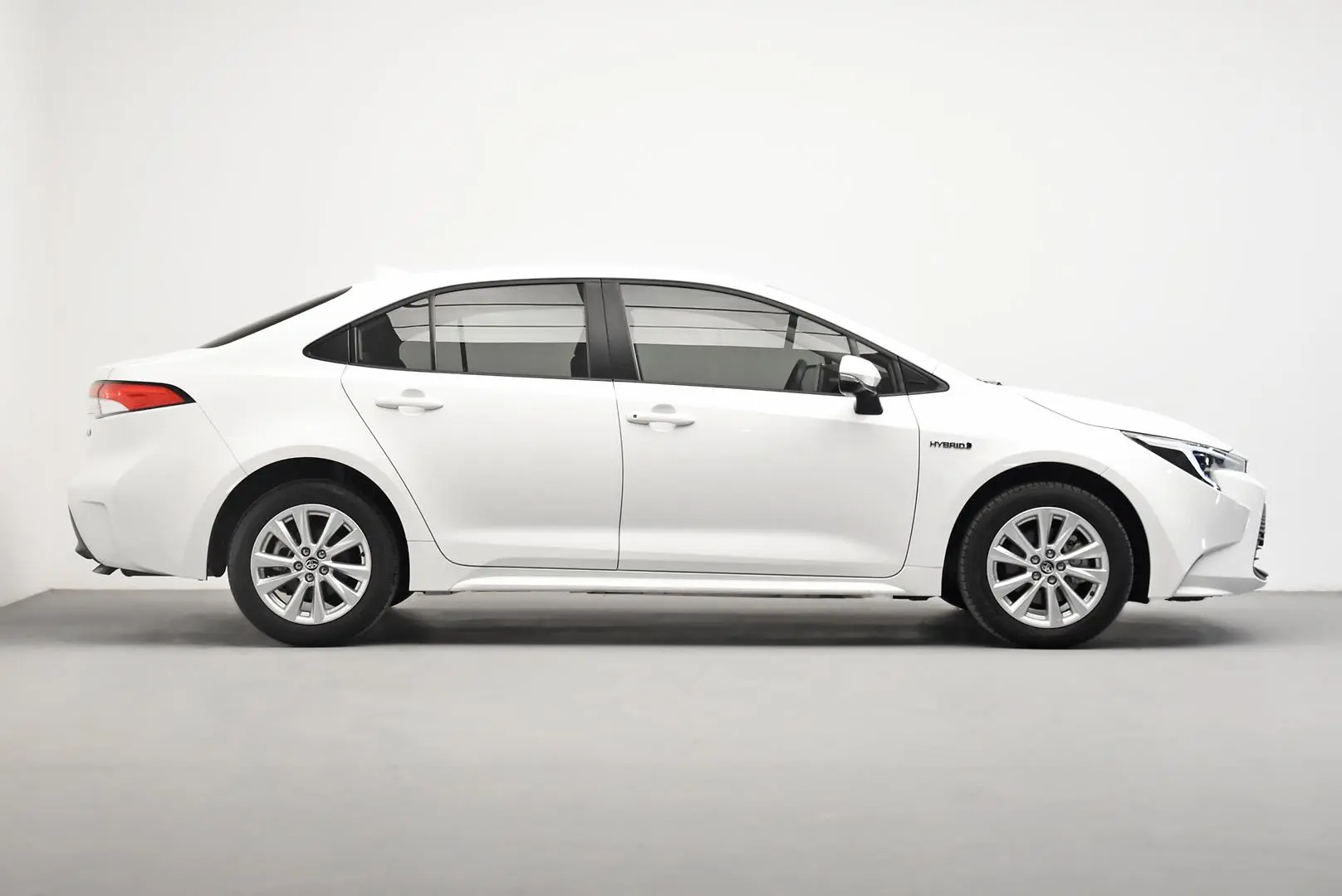 2024 Toyota Corolla Gallery Image 3