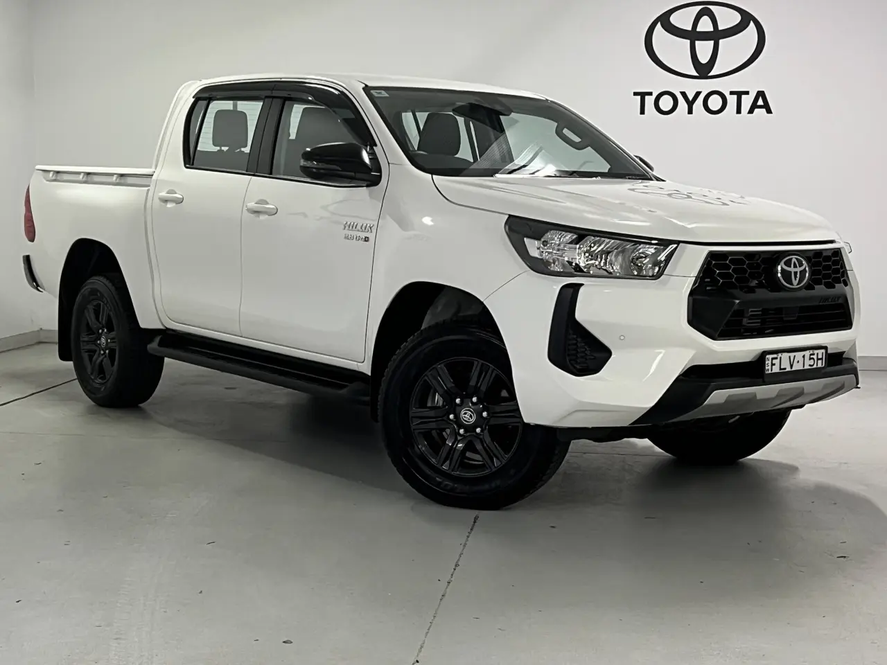 2024 TOYOTA HILUX Gallery Image 1