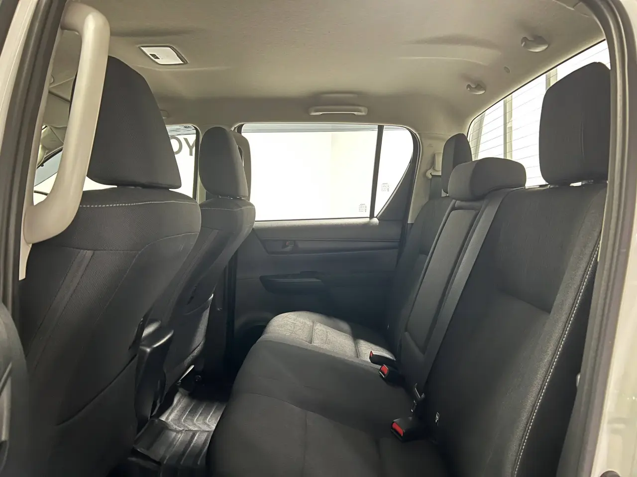 2024 TOYOTA HILUX Gallery Image 13