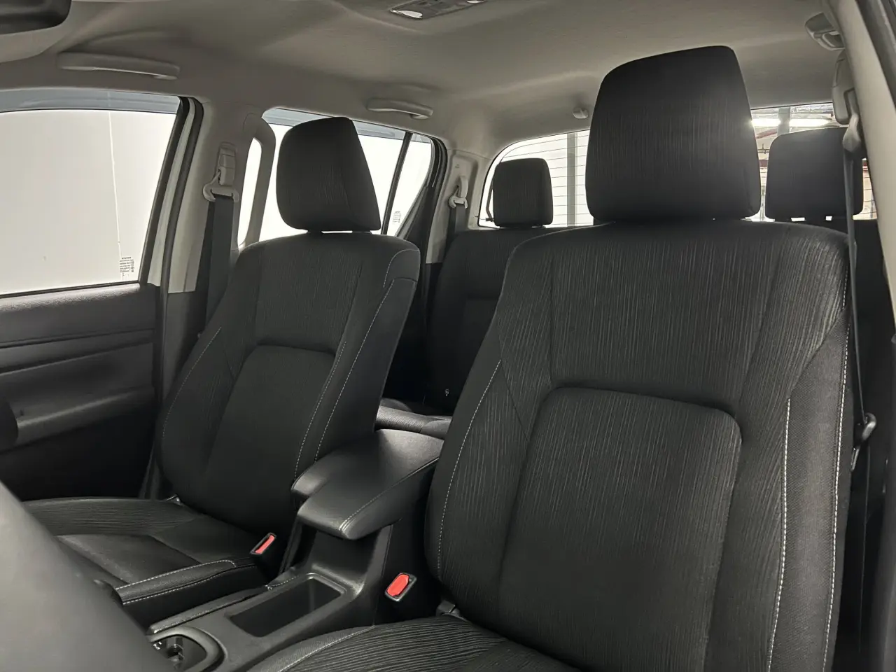 2024 TOYOTA HILUX Gallery Image 15
