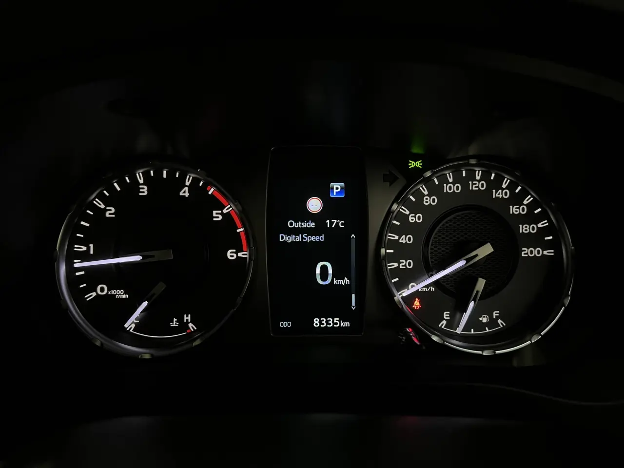 2024 TOYOTA HILUX Gallery Image 17