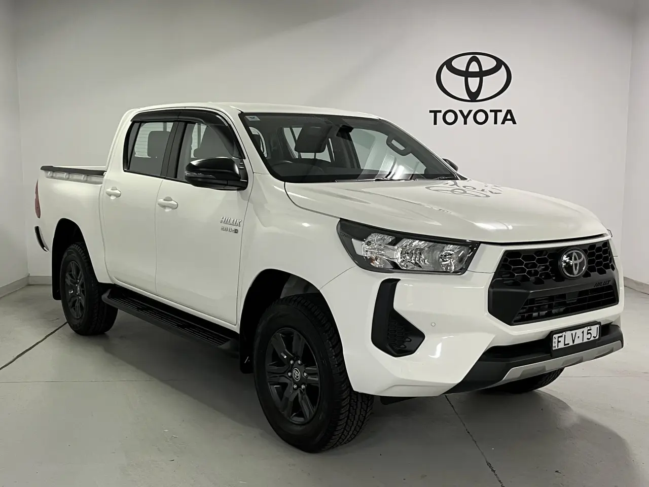 2024 Toyota Hilux Gallery Image 2