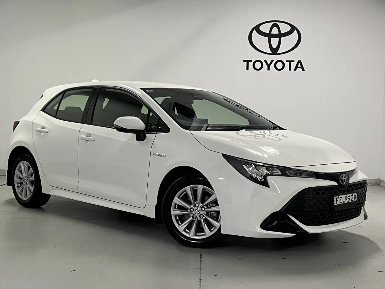 2023 TOYOTA COROLLA Gallery Image 1