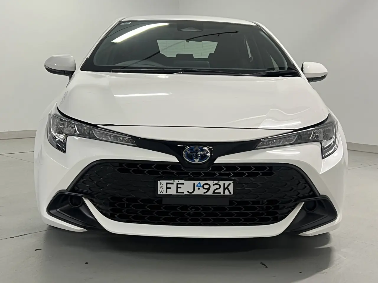 2023 TOYOTA COROLLA Gallery Image 3