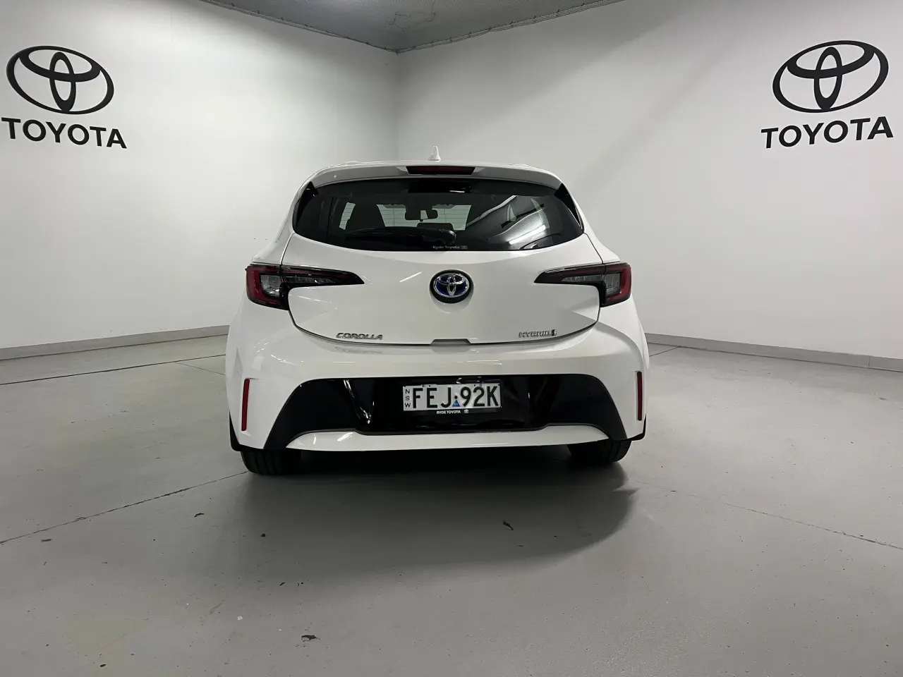 2023 TOYOTA COROLLA Gallery Image 6