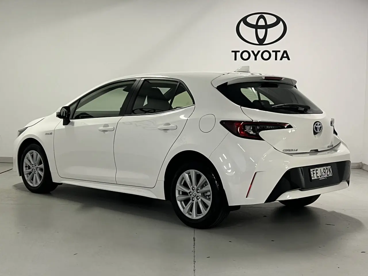 2023 TOYOTA COROLLA Gallery Image 8