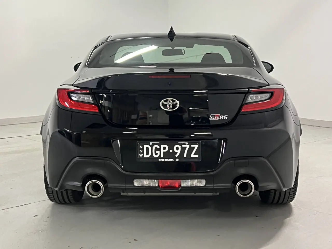 2024 TOYOTA GR86 Gallery Image 7