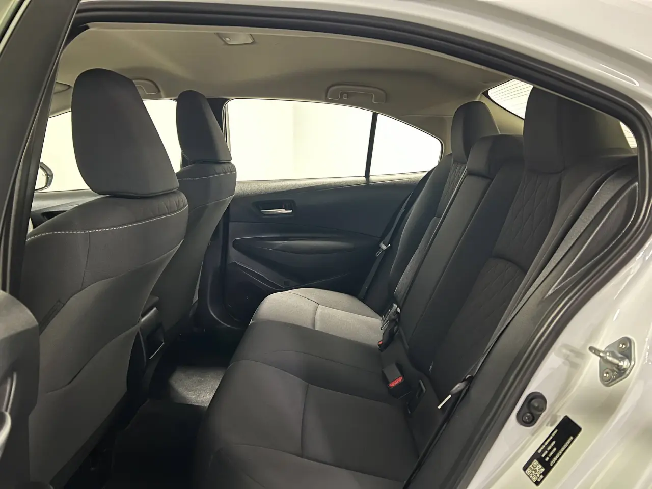 2024 TOYOTA COROLLA Gallery Image 13