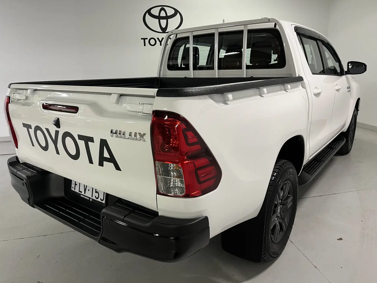 2024 Toyota Hilux Gallery Image 5