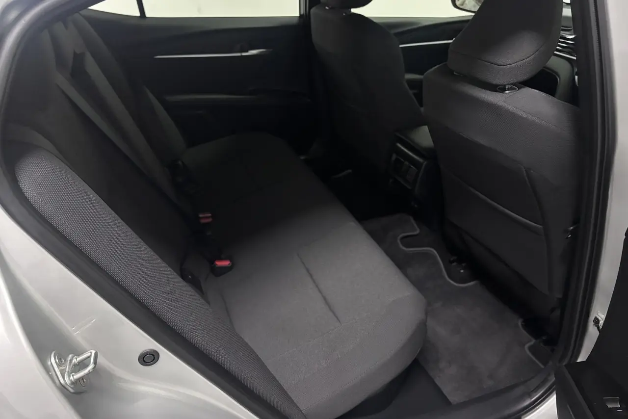 2024 Toyota Camry Gallery Image 11