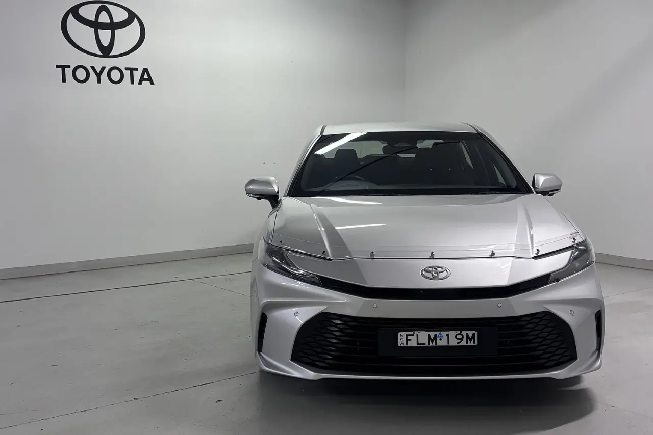2024 Toyota Camry Gallery Image 2
