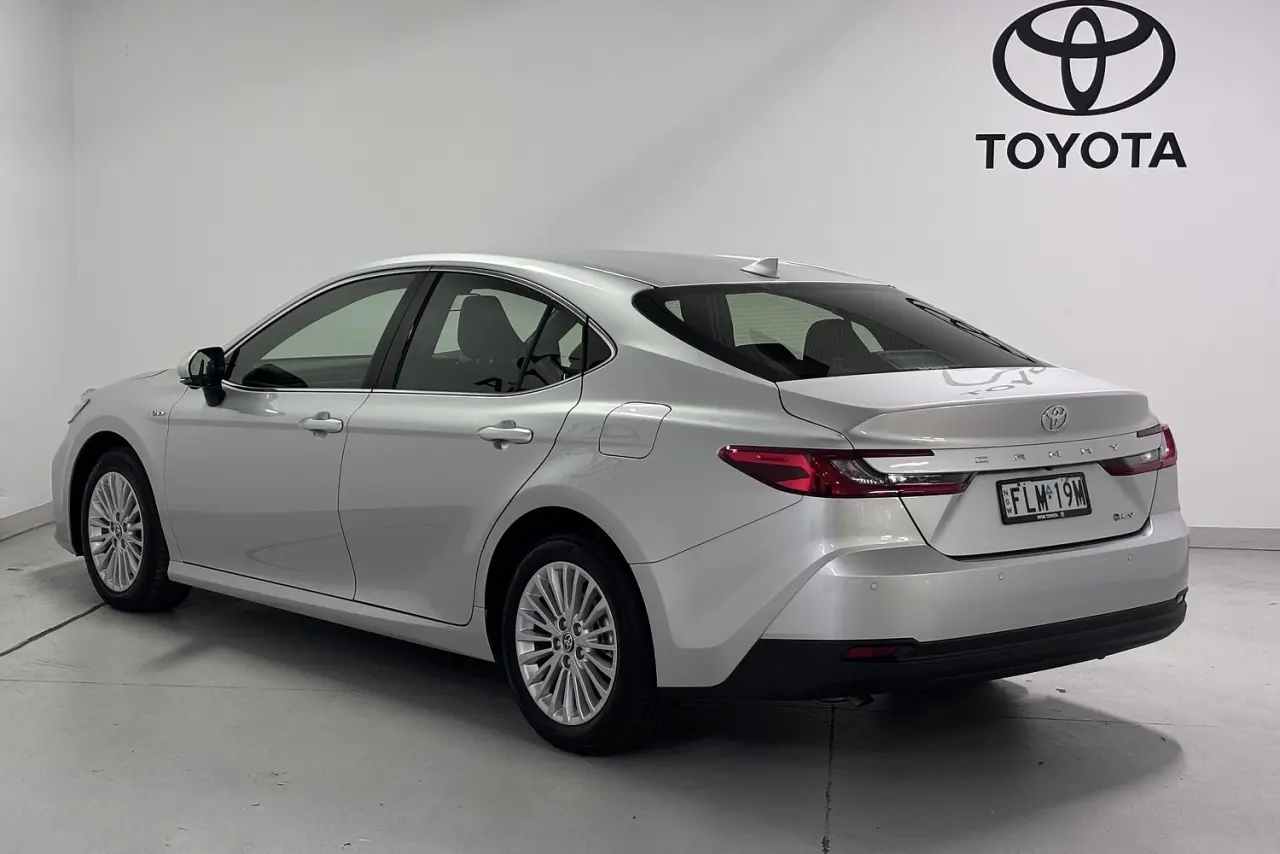 2024 Toyota Camry Gallery Image 8