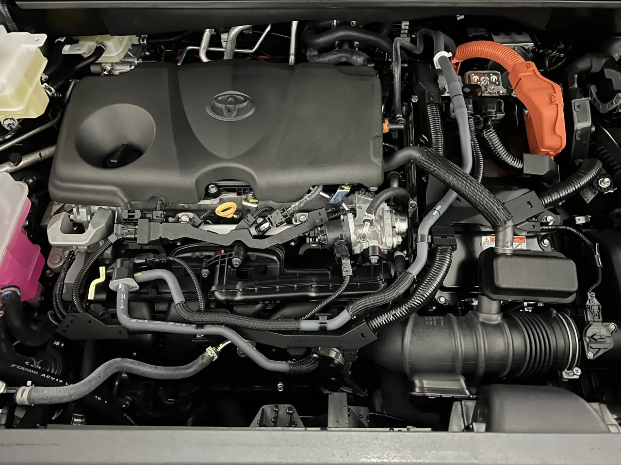 2024 TOYOTA KLUGER HYBRID Gallery Image 21