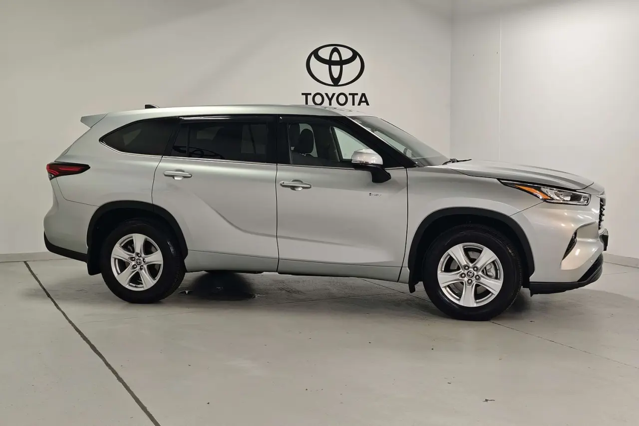 2025 Toyota Kluger Gallery Image 4