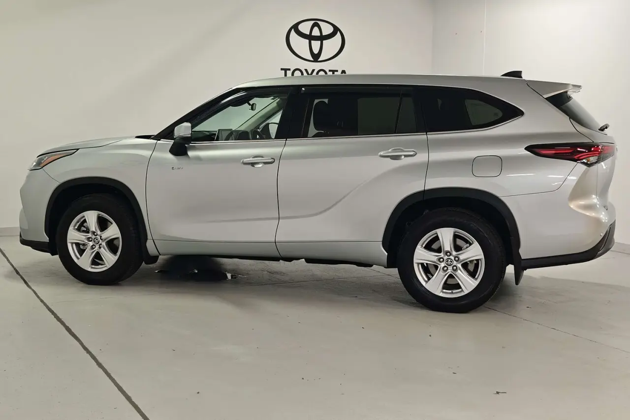 2025 Toyota Kluger Gallery Image 9